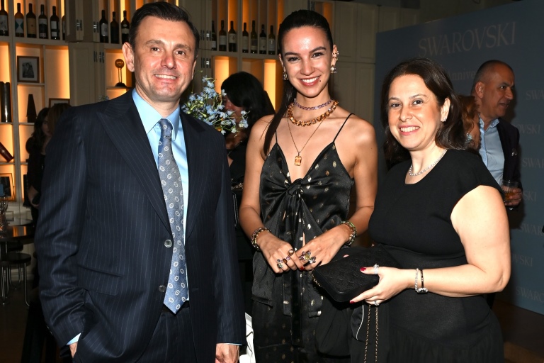 Swarovski Akmerkez�in 10. Y�l� Papermoon�da Özel Bir Davetle Kutland�: Yeni Konsept Ma�aza Müjdesi Verildi